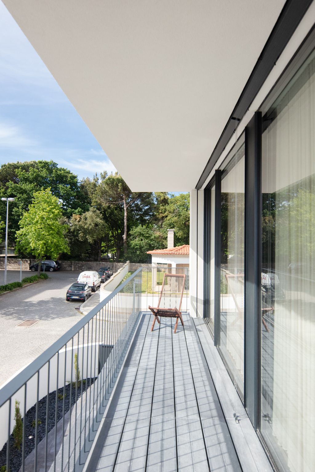 Elegant Maia House in Maia, Portugal by Raulino Silva Arquitecto