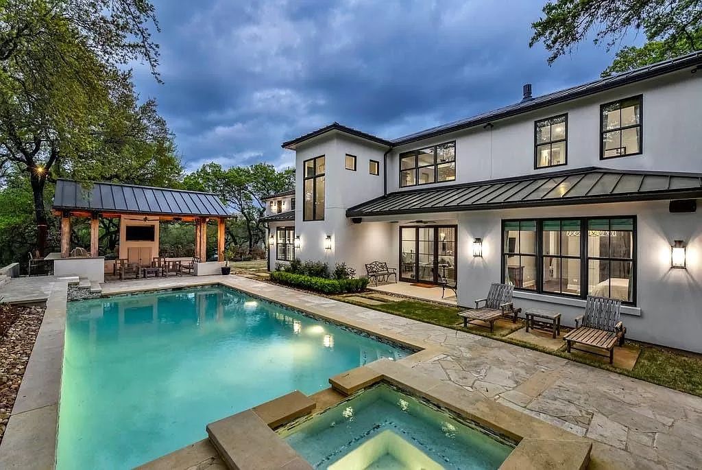 Gorgeous-Contemporary-Home-aims-for-6400000-in-Austin-perfect-for-Elegant-Entertaining-26