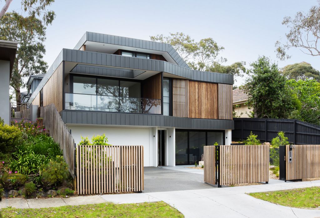 Kew-East-House-a-House-Embraces-Nature-Suburbia-By-Jost-Architects-6