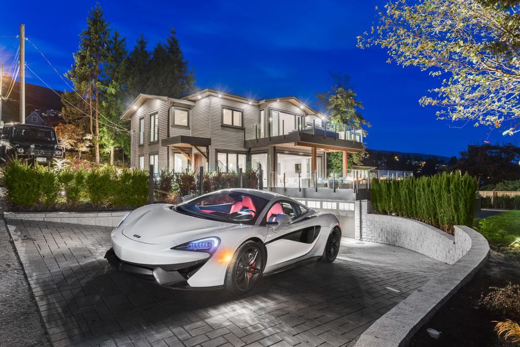 This Luxury Dream Home in West Vancouver was executed by Marble Construction, winner of best single family Home in Canada. This Dream Home nestled on a fabulous prime place lot with views of the Lions Gate Bridge and Ocean.