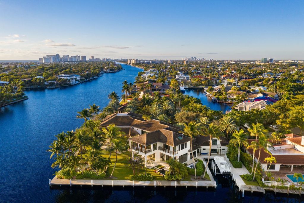 The Contemporary Mansion in Florida is a magnificent Balinese inspired point lot estate overlooking the Intracoastal now available for sale. This home located at 141 Bay Colony Dr, Fort Lauderdale, Florida; offering 6 bedrooms and 9 bathrooms with over 10,000 square feet of living spaces.