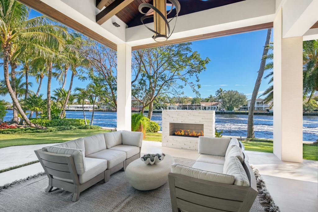 The Contemporary Mansion in Florida is a magnificent Balinese inspired point lot estate overlooking the Intracoastal now available for sale. This home located at 141 Bay Colony Dr, Fort Lauderdale, Florida; offering 6 bedrooms and 9 bathrooms with over 10,000 square feet of living spaces.