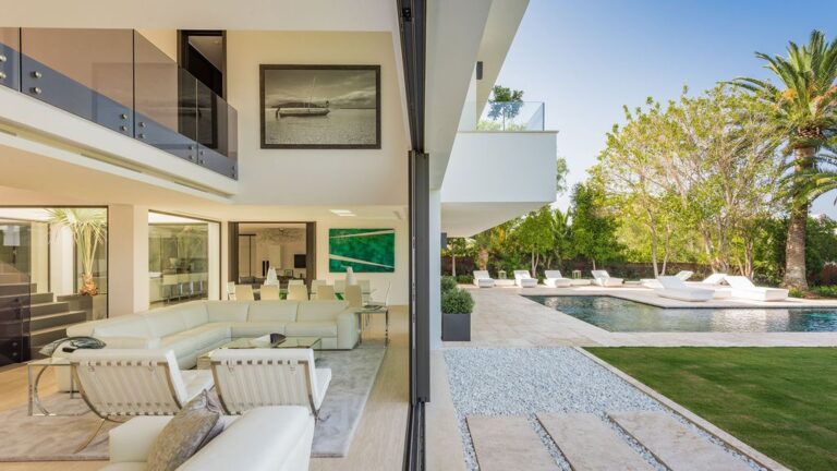 Majestic Elegance of Villa Sotogrande Goft in Spain by Ark Architects