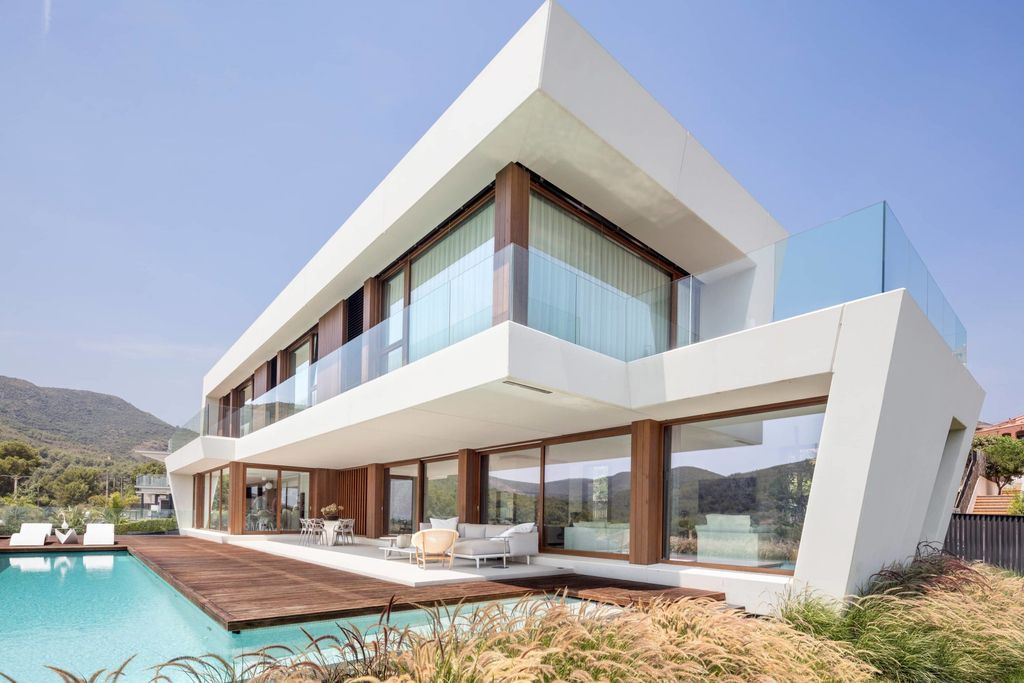 Panoramic House in Spain, unique home with the landscape as protagonist (7)