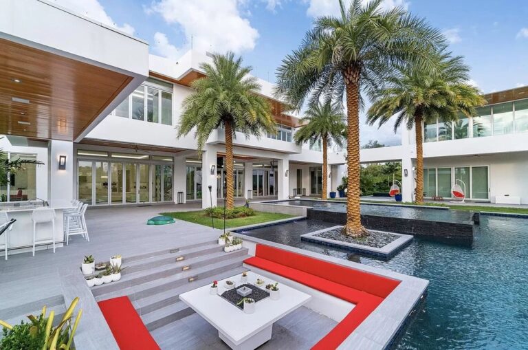 Perfectly Designed Florida Contemporary Mansion meets any Lifestyle asking for $37,000,000