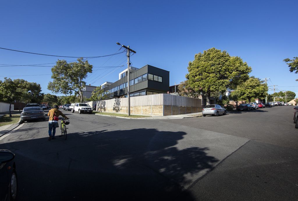 Prominent-Presence-of-St-Kilda-East-Townhouses-by-Jost-Architects-3