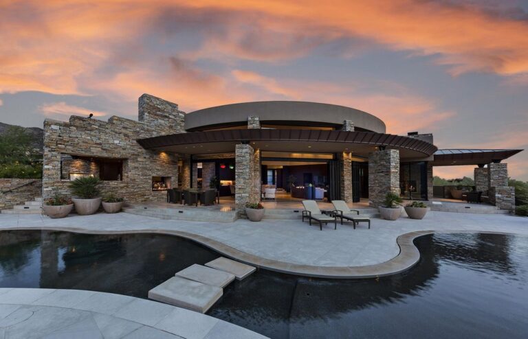 Stunning Desert Mountain Home in Arizona with Graceful Architecture ...
