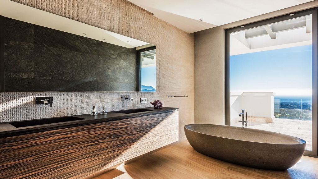 Stunning Luxurious Design of Heaven 11 in La Zagaleta by Ark architects