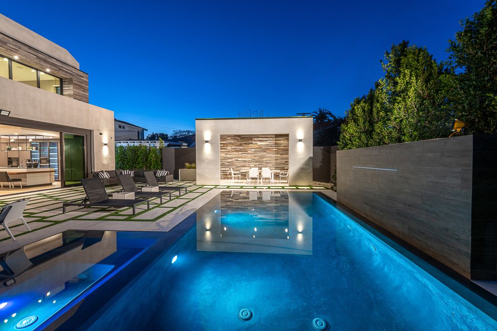 Stunning-Sophisticated-Estate-in-California-Designed-and-Built-by-the-Arzuman-Brothers-18