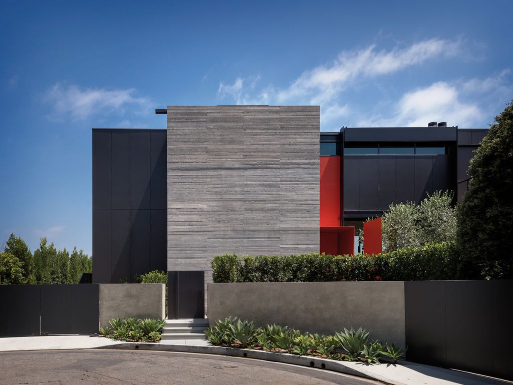 Stunning High-tech Design of Collywood House by Olson Kundig