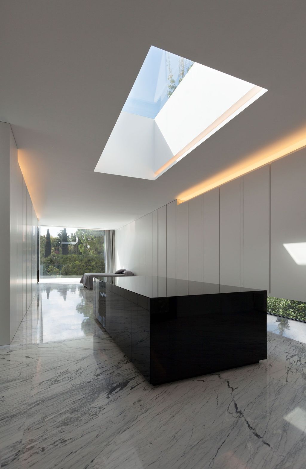 The Modern Two-storey Aluminum House by Fran Silvestre Arquitectos