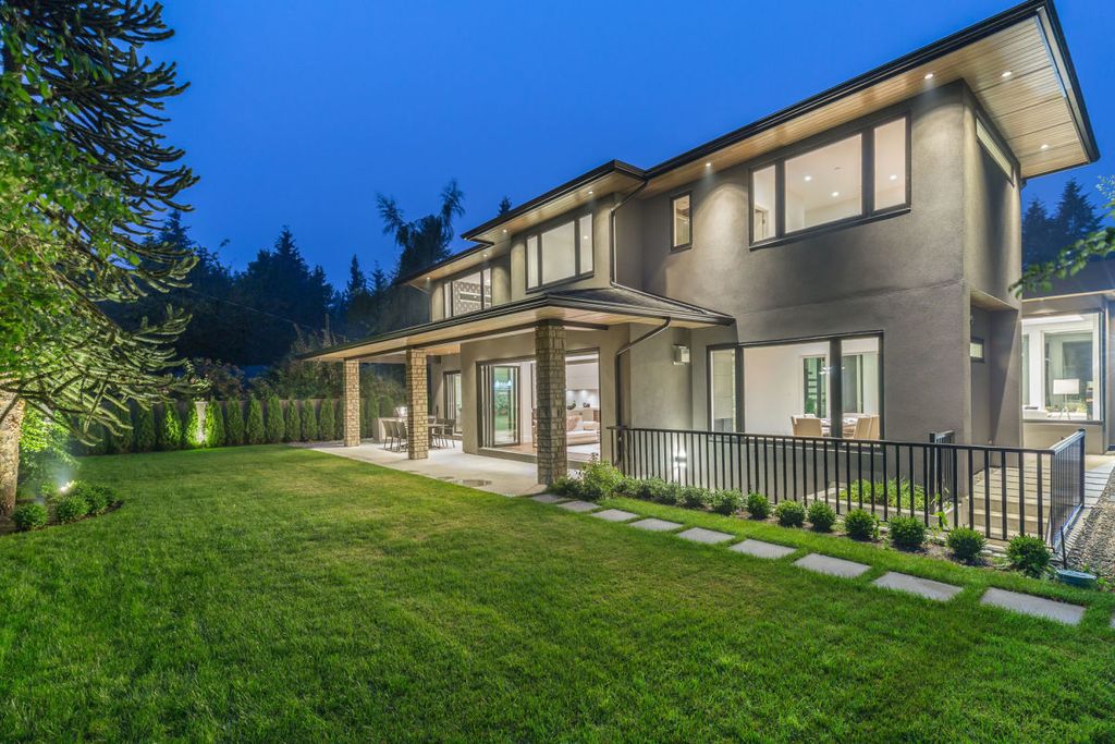 The Mountain View Villa in North Vancouver built by award winning Marble Construction