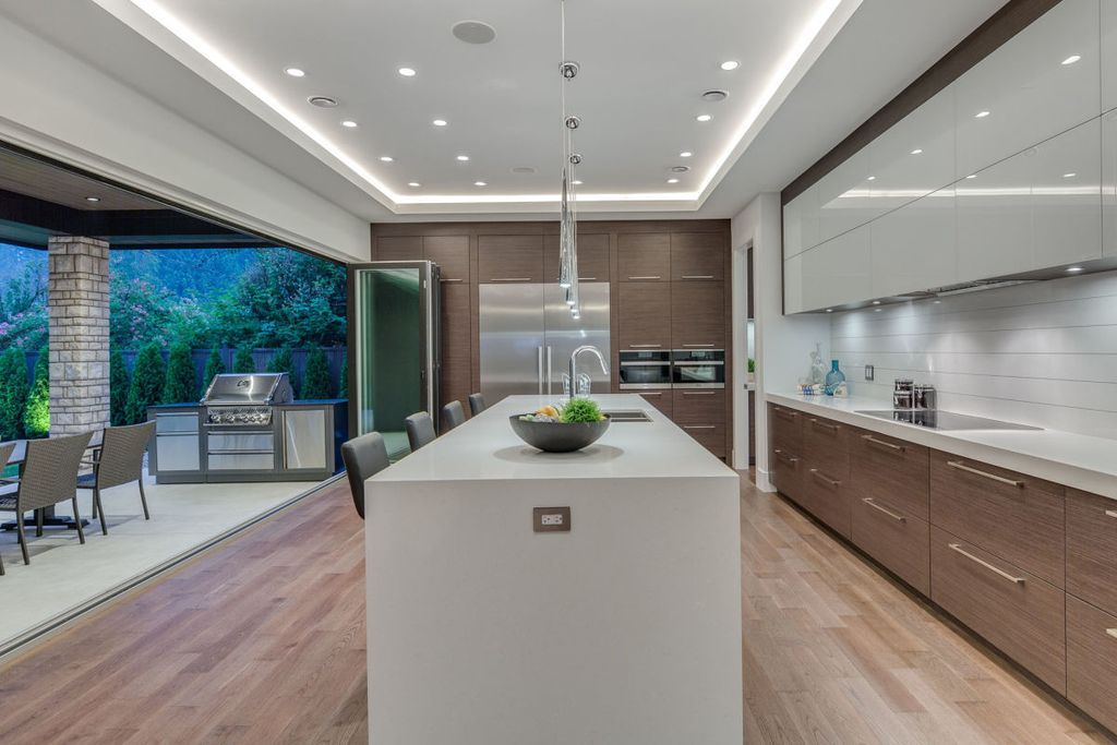 The Mountain View Villa in North Vancouver built by award winning Marble Construction