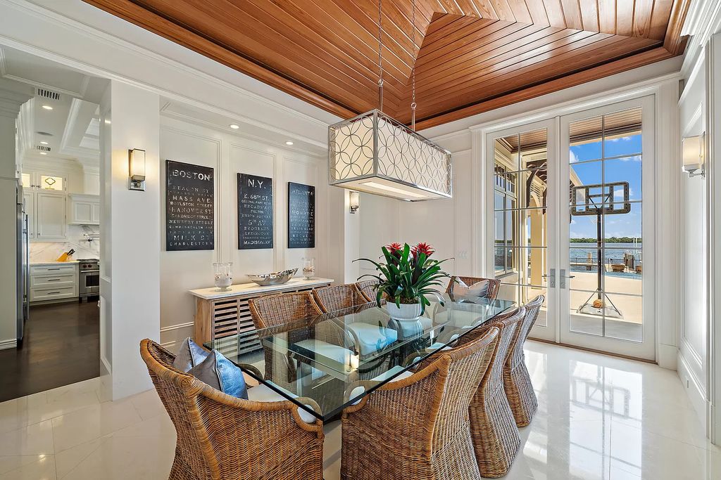 This-10790000-North-Palm-Beach-Home-defines-the-Refined-Luxury-Living-28