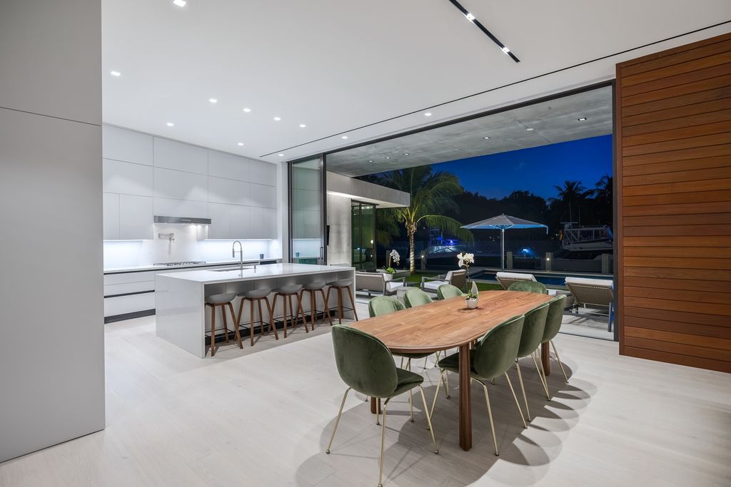 This-10900000-Contemporary-Home-in-Fort-Lauderdale-is-A-true-Work-of-Art-20