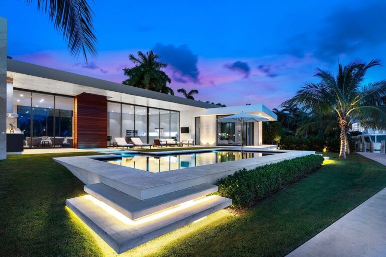 This $10,900,000 Contemporary Home in Fort Lauderdale is A true Work of Art