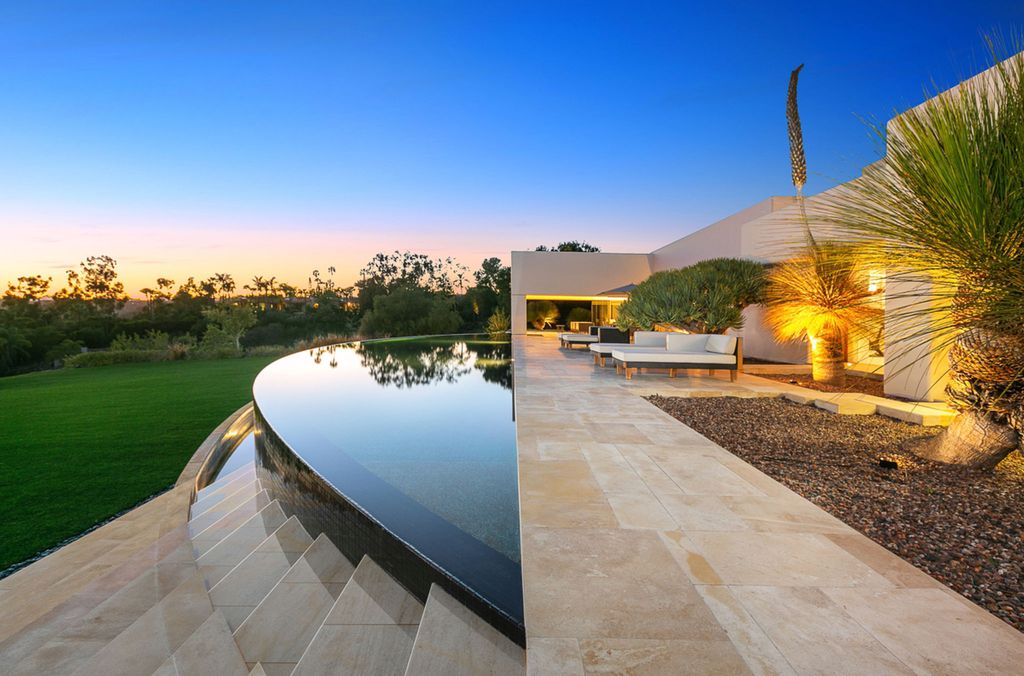 This-13950000-Rancho-Santa-Fe-Home-is-An-Amazing-Contemporary-Work-of-Art-17