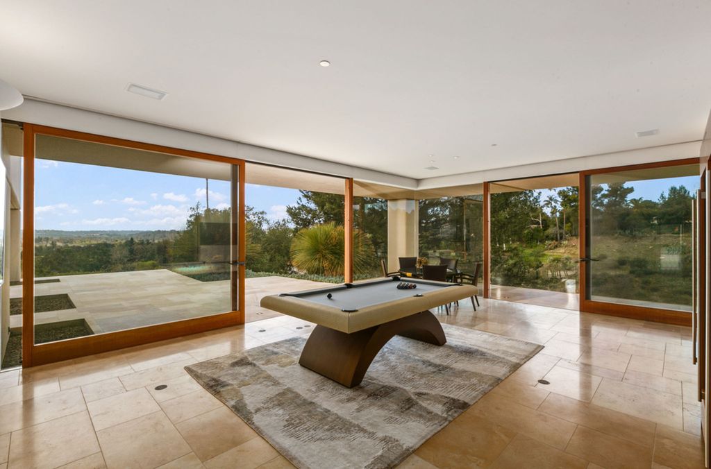 This-13950000-Rancho-Santa-Fe-Home-is-An-Amazing-Contemporary-Work-of-Art-24
