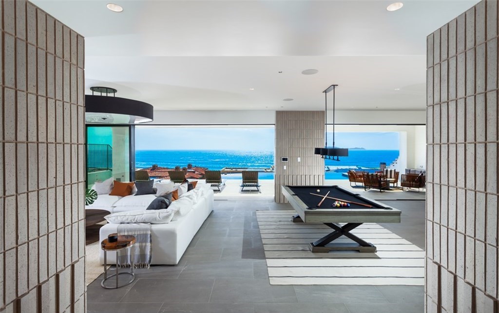 This-18250000-Dana-Point-Home-Redefines-Luxurious-Seaside-Living-5