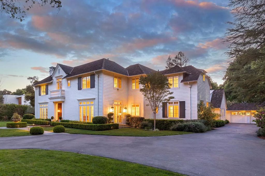 This-19500000-Exceptional-Home-in-Atherton-is-a-Masterpiece-of-East-Coast-influenced-Architecture-1