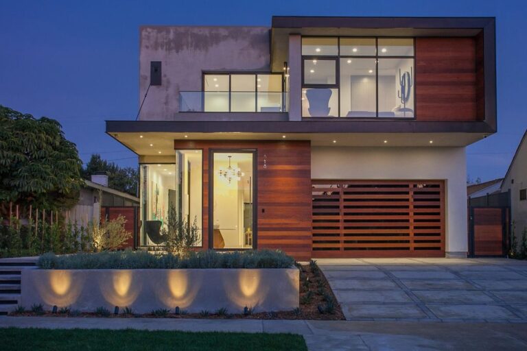 This $4,345,000 Los Angeles Home presents Luxury Living at Its Finest