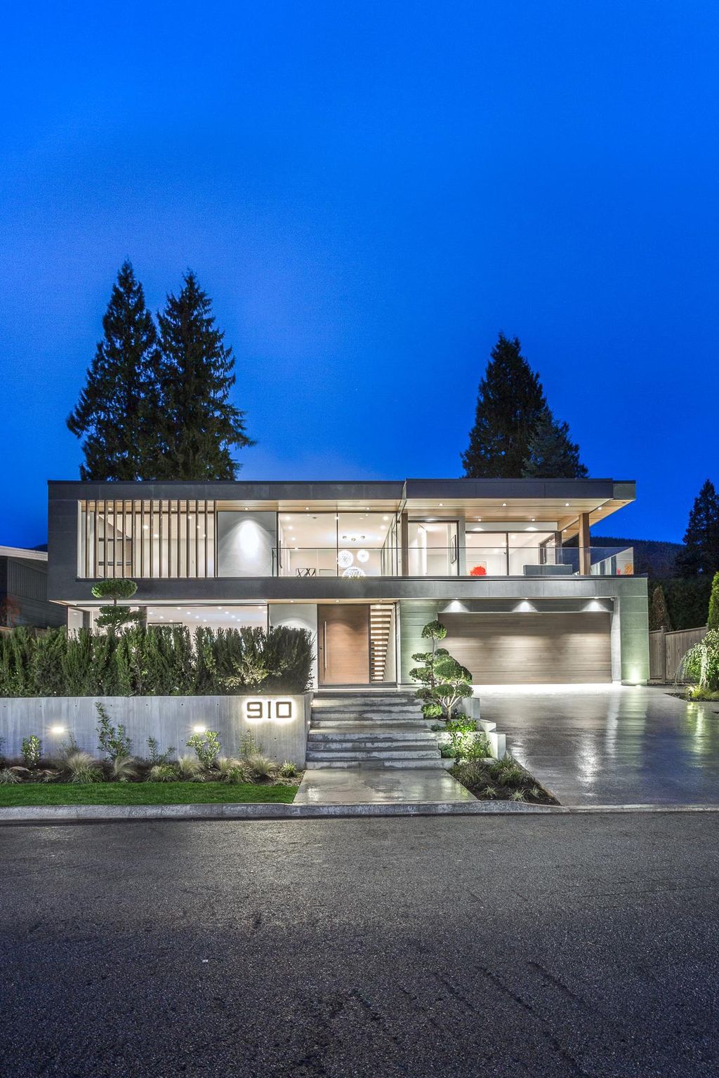 This-4588000-Extraordinary-Modern-Home-in-North-Vancouver-by-Award-Winning-Builder-2