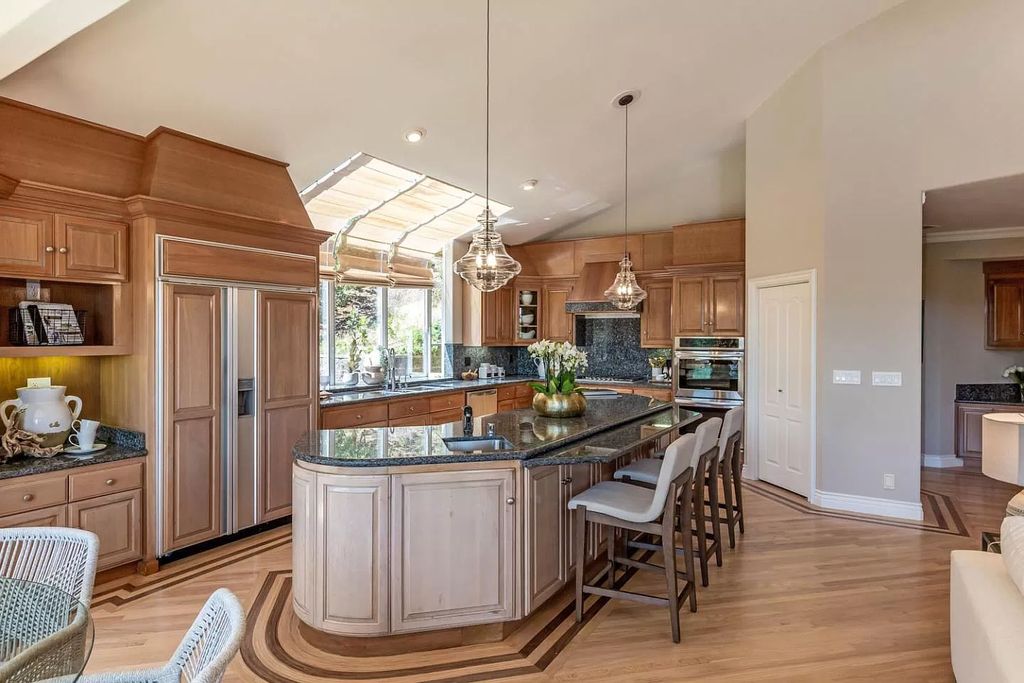 The Grand Home in Los Altos is a luxurious home presents spacious rooms, elegant design features and gorgeous natural light now available for sale. This home located at 11011 Magdalena Rd, Los Altos, California; offering 4 bedrooms and 6 bathrooms with over 5,900 square feet of living spaces.