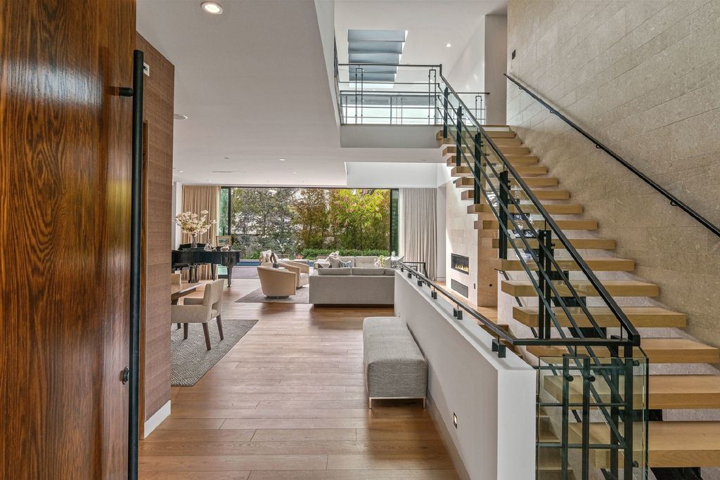 This-8649000-Los-Angeles-Home-sets-a-New-Standard-for-Modern-Living-7
