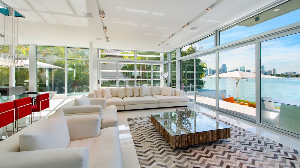 Tri level Sleek Estate with unobstructed view to Biscayne Bay in Florida