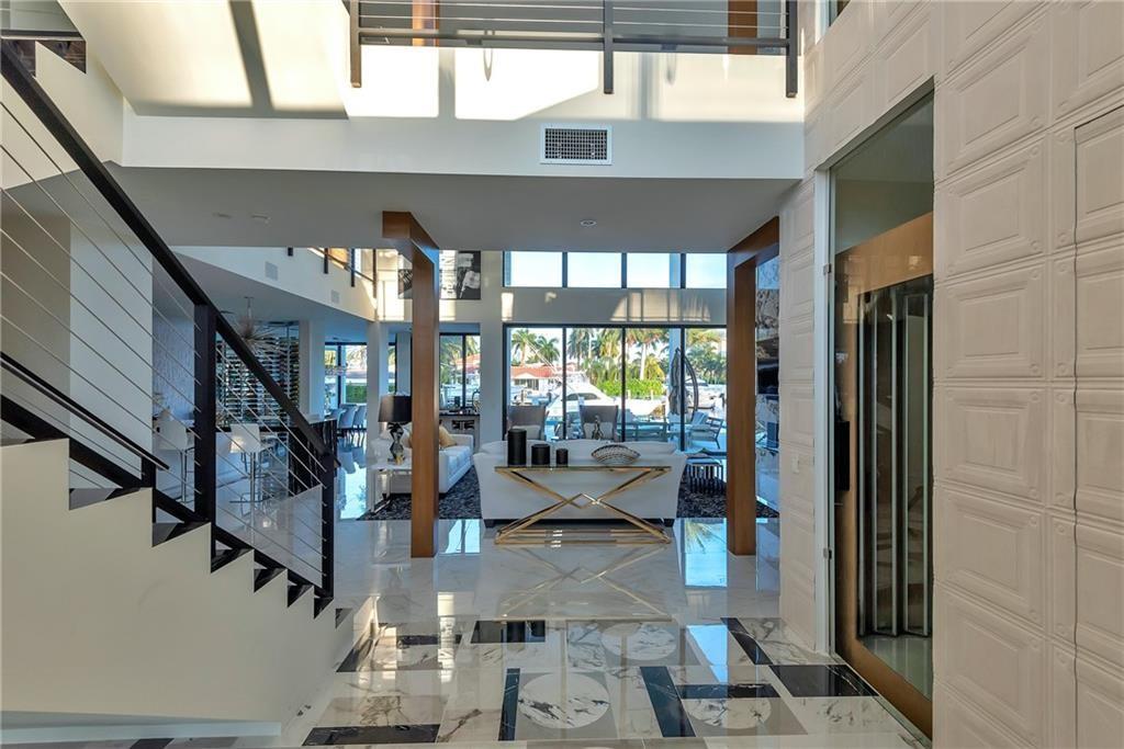 A-8900000-Modern-Fort-Lauderdale-Home-embraced-in-Elegance-and-Beauty-24