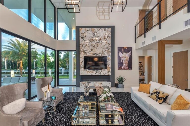 A $8.9M Modern Fort Lauderdale Home embraced in Elegance and Beauty