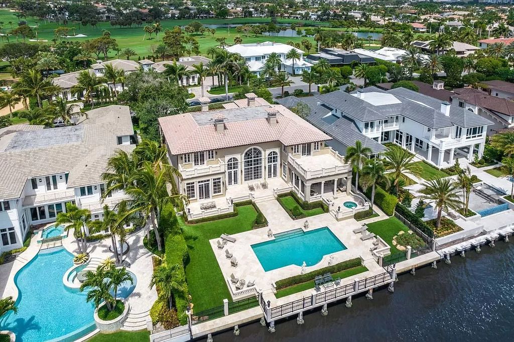 A-Majestic-Venetian-inspired-Home-in-Boca-Raton-for-Sale-at-10250000-13