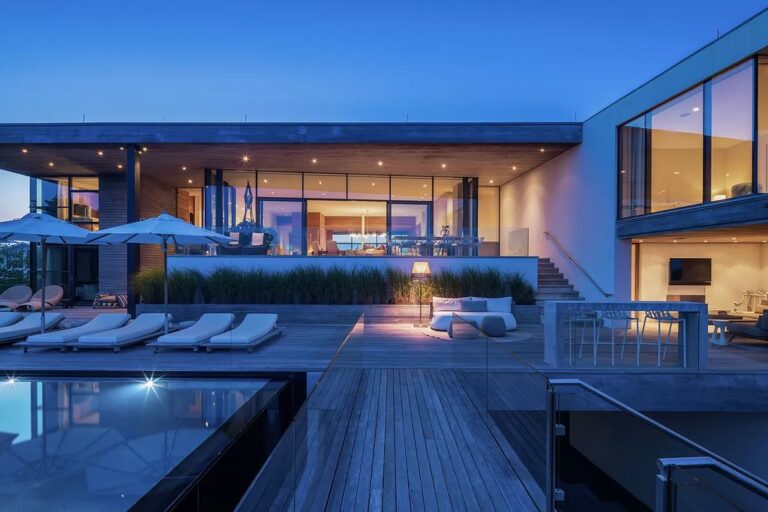 A Stunning Modern Oceanfront Mansion in Bridgehampton hits the Market for $52,000,000