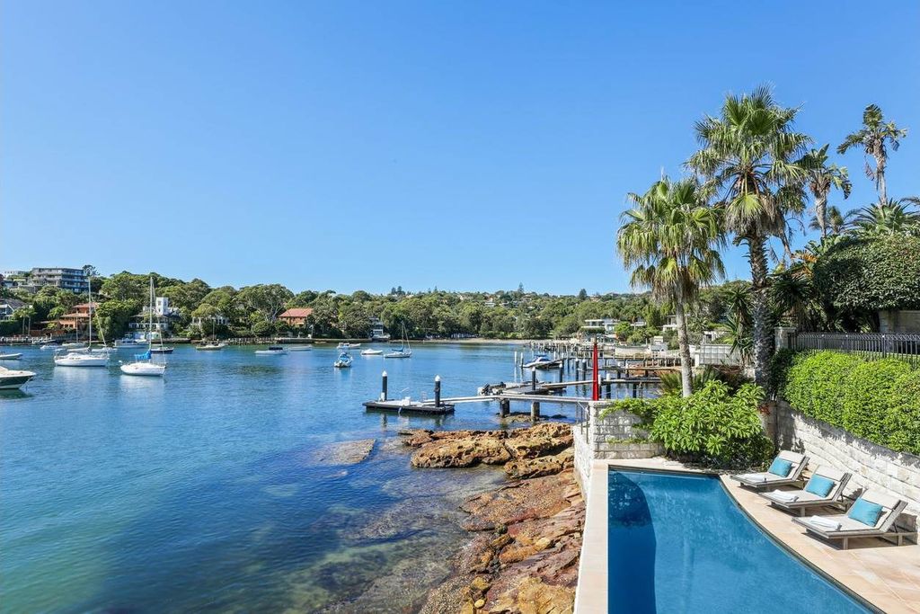 Absolute waterfront estate by Andre Porebski in New South Wales for Sale