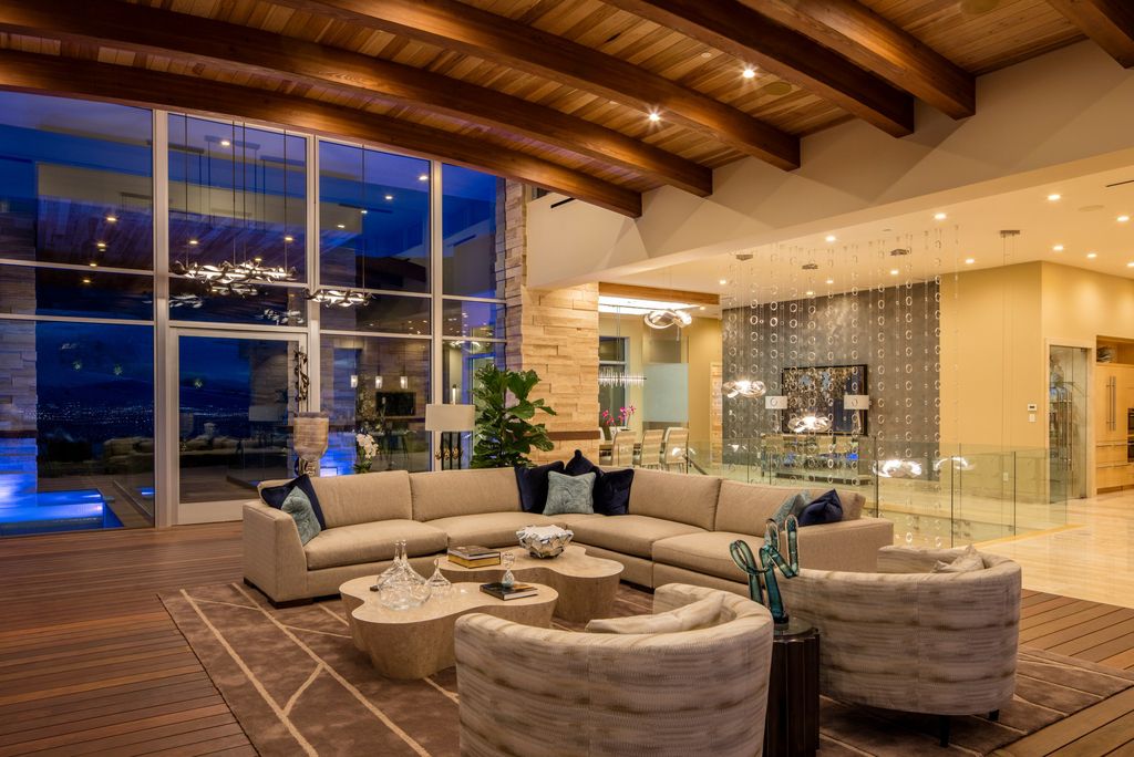 Aesthetic House in Nevada known as Waters Edge at MacDonald Highlands is designed and built by legendary Sun West Custom Homes. Elevated on a ridge within the coveted MacDonald Highlands community, this awe-inspiring estate showcases the most phenomenal views