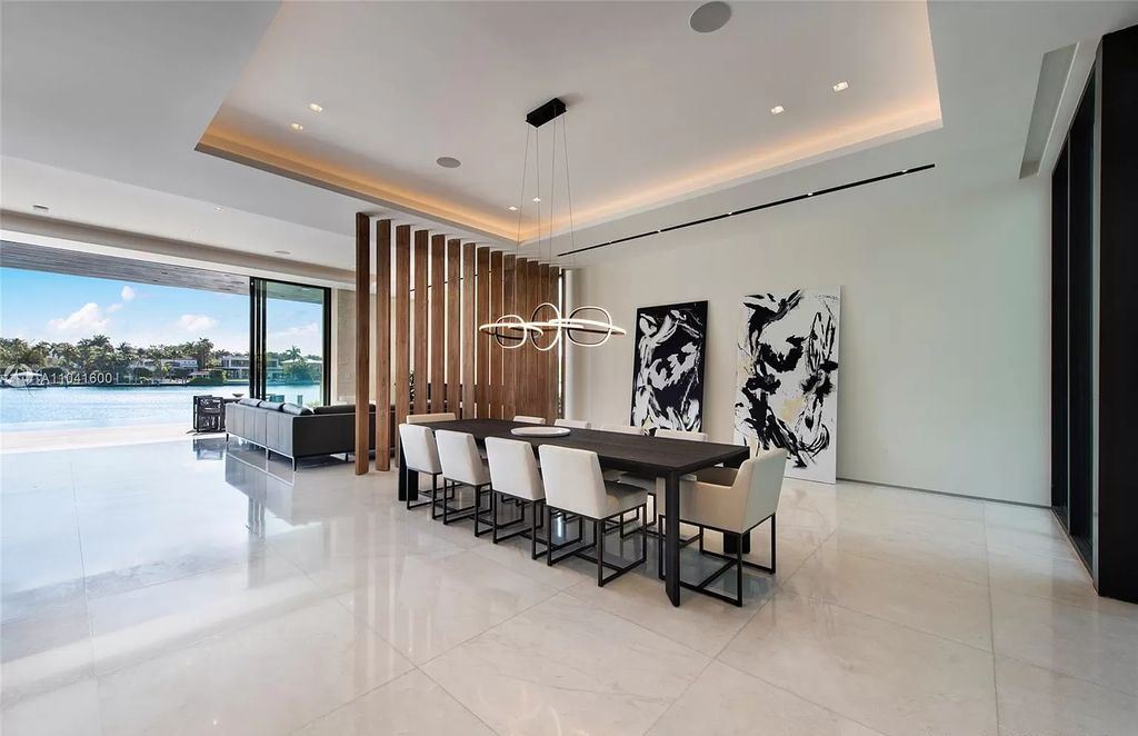 Brand-New-Modern-Luxury-Waterfront-Villa-in-Miami-Beach-hits-Market-for-18900000-19