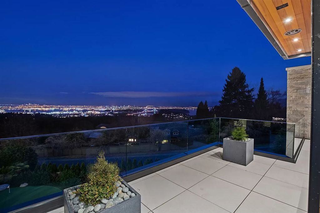 Brand-New-World-Class-Residence-in-West-Vancouver-Sells-for-C14800000-27