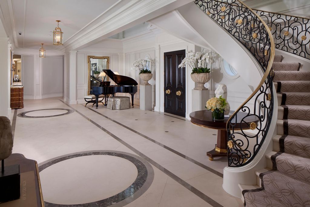 Elegance-striking-estate-in-California-built-by-legendary-Paul-Williams-architect-6