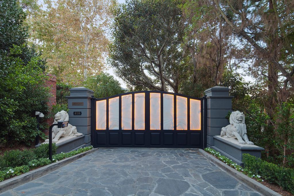 Elegance striking estate in California built by legendary Paul Williams architect
