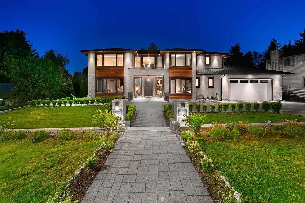 The Fabulous Home in West Vancouver has superb quality & the finest workmanship by Vela Designs now available for sale. This home located at 1010 Wildwood Ln, West Vancouver, BC V7S 2H8, Canada