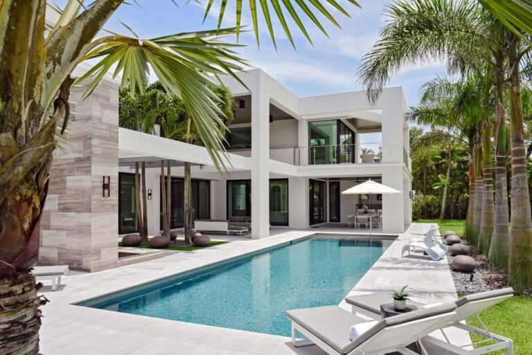 Experience Tranquil and Luxurious Living of Pinecrest Modern Estate in ...