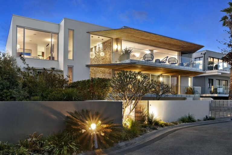 Exquisite cliff top residence by architect Koichi Takada in New South Wales for Sale