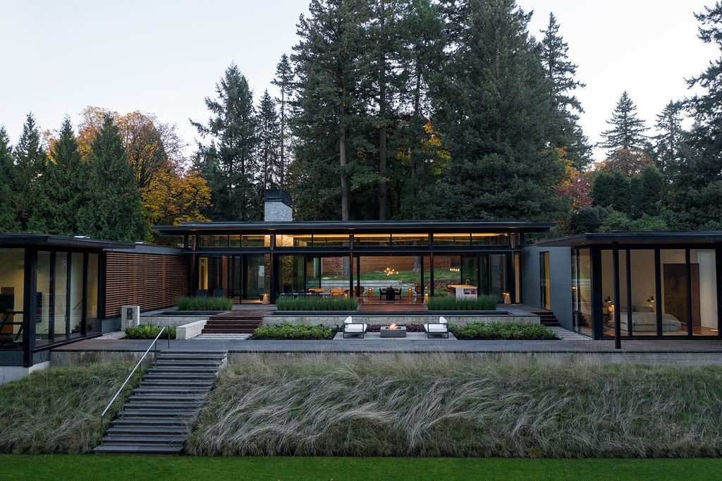 Graceful Glass Link House with nature connection by Edwards Architecture (11)