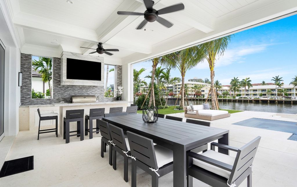 This Intracoastal Waterway Dream Home in Florida built by Wietsma & Lippolis Construction in modern style. This home offers not only magnificent waterfront views but also ultra-chic design, ultimate privacy, spacious accommodation