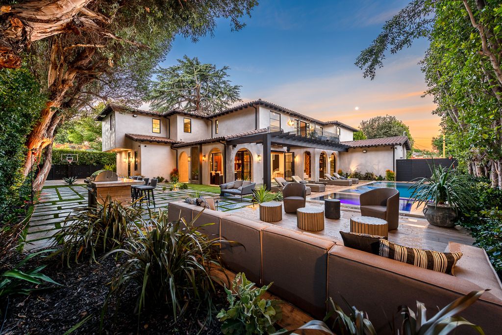 This Marvelous Spanish Contemporary Home in California designed and built by the legendary Arzuman Brothers. This incredible constructed craftsman built-in 2019 consists of 5 bedrooms and 7 bathrooms