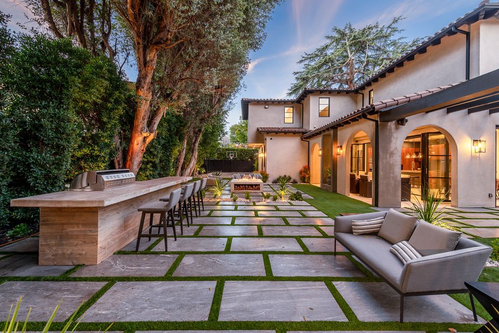 This Marvelous Spanish Contemporary Home in California designed and built by the legendary Arzuman Brothers. This incredible constructed craftsman built-in 2019 consists of 5 bedrooms and 7 bathrooms