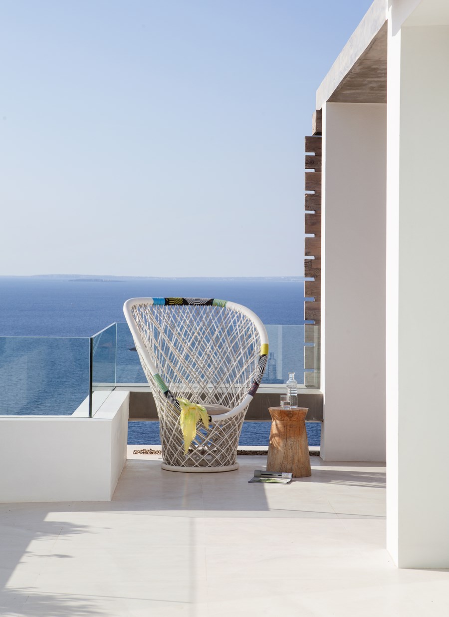 Modern-Roca-Llisa-Villa-Located-in-Breathtaking-Ibiza-in-Spain-by-SAOTA-33