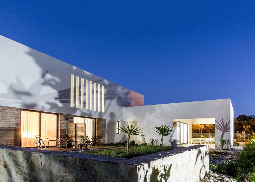 Namu House Surrounded by The Grandeur of Nature by [i]da Arquitectos