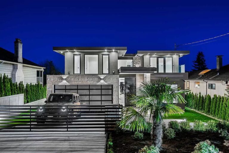 New Ultra-Luxury Residence in West Vancouver Hit the Market for C$6,280,000