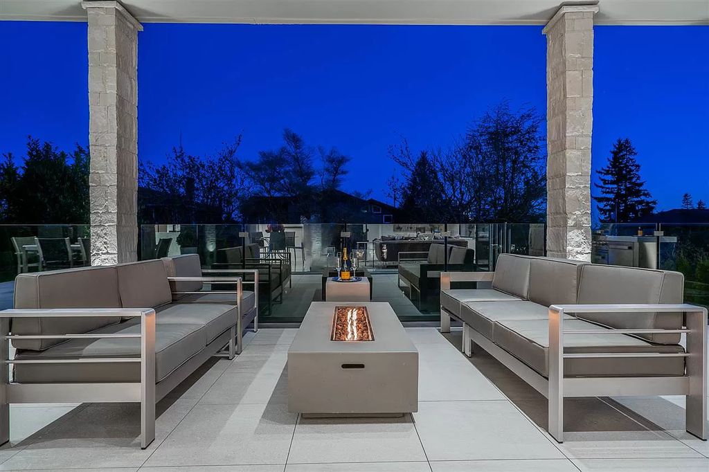 New-Ultra-luxury-Residence-in-West-Vancouver-hit-the-Market-for-C6280000-14